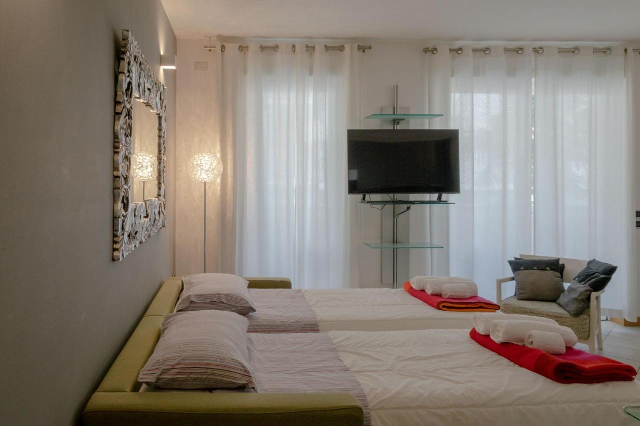 Riva Central Apartment - Free Parking Extérieur photo